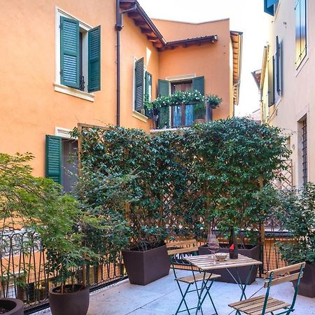 La Terrazza In Centro Appartement Verona Buitenkant foto